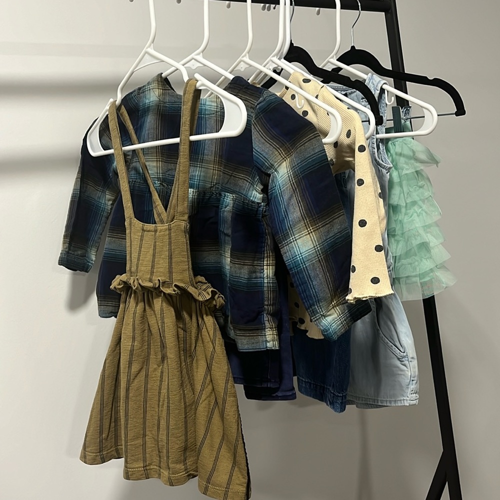 GAP, ZARA, TERRA NOVA toddler clothes, gentle used, size 5 toddler.